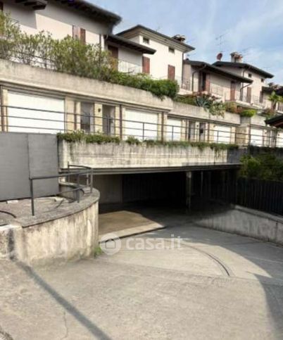 Box/posto auto in residenziale in Via Barcuzzi