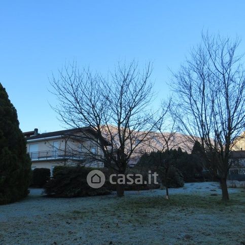 Villa in residenziale in 