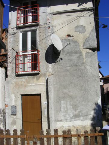 Rustico/casale in residenziale in Via Dante Alighieri