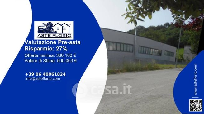 Capannone in commerciale in Via Enrico Mattei