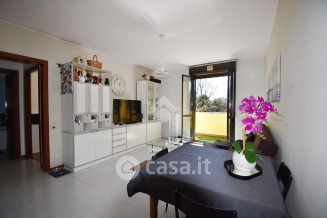 Appartamento in residenziale in Viale Biella 1