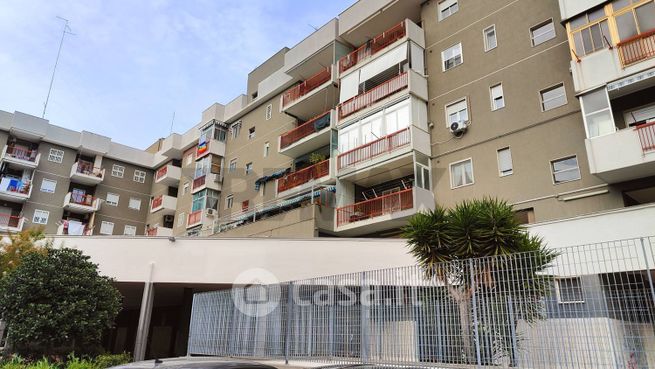 Ufficio in commerciale in Via Antonio Lucarelli 60