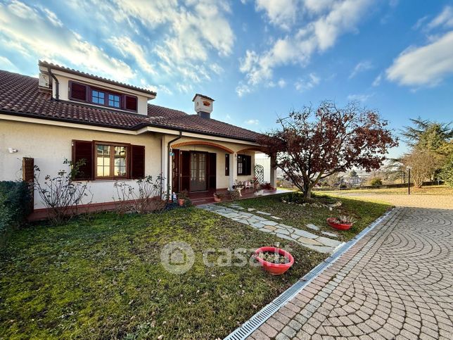 Casa indipendente in residenziale in Via San Rocco 24