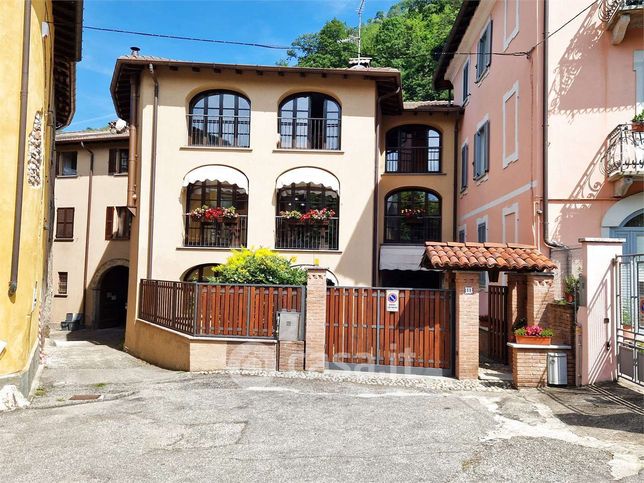 Casa indipendente in residenziale in Via Corte
