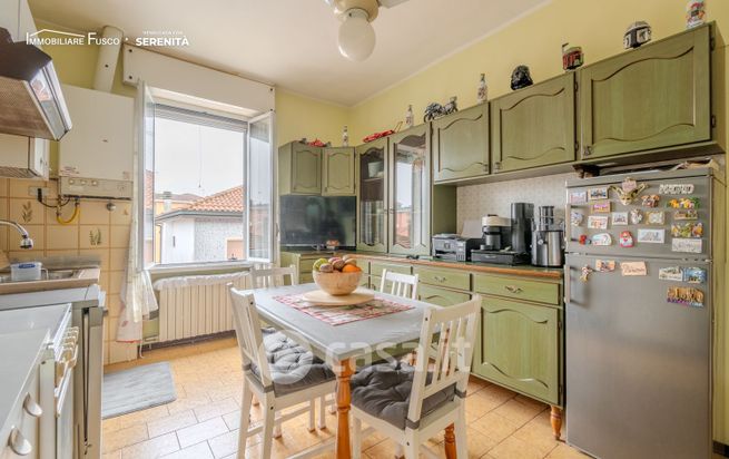 Appartamento in residenziale in Via Giacinto Menotti Serrati 19