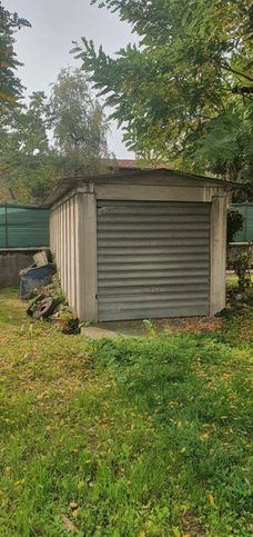 Box/posto auto in residenziale in Via Drago 47