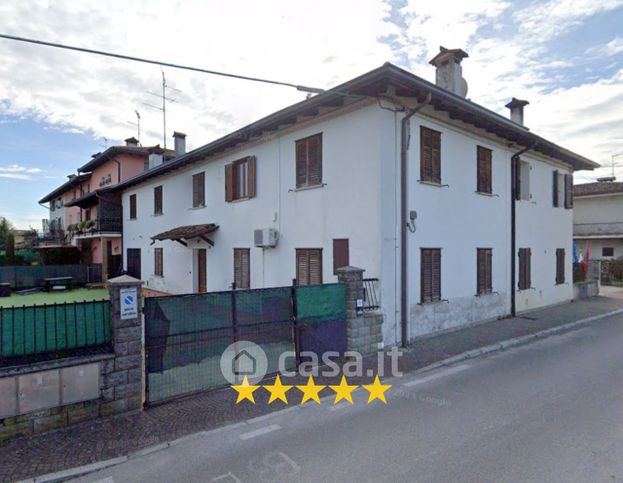 Appartamento in residenziale in Via C. Battisti