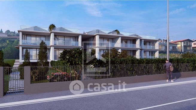 Casa bi/trifamiliare in residenziale in Via Castellana