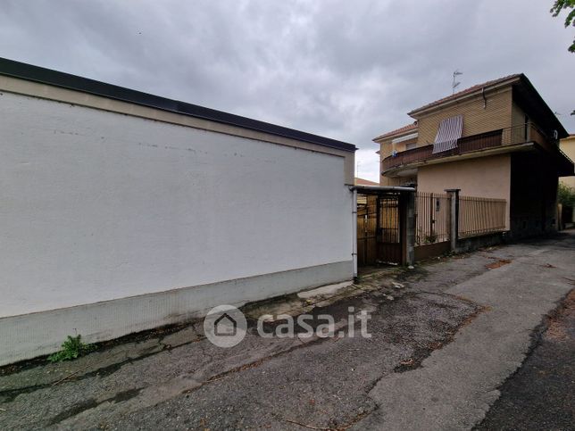 Box/posto auto in residenziale in Corso Guglielmo Marconi