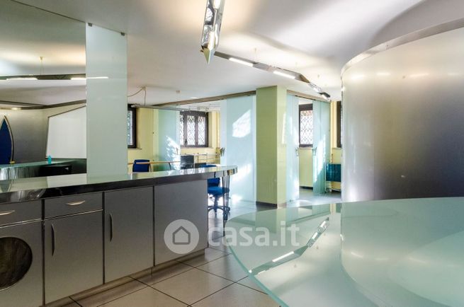 Ufficio in commerciale in Via degli Ottoboni 29