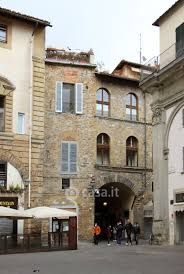 Attivitã /licenza (con o senza mura) in commerciale in Via Pietrapiana 102 R