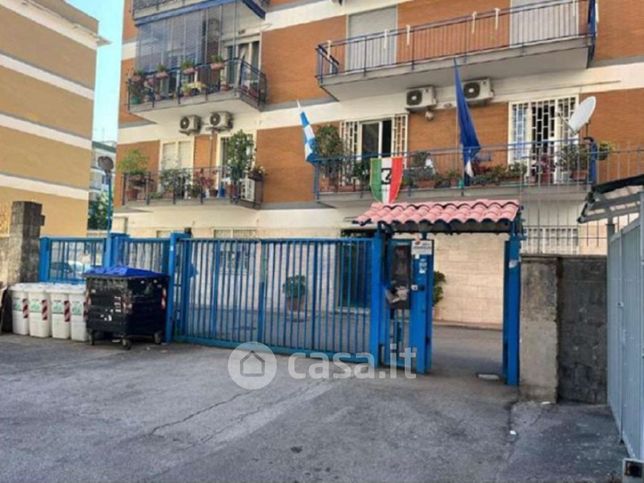 Garage/posto auto in residenziale in Via Consalvo 99 H