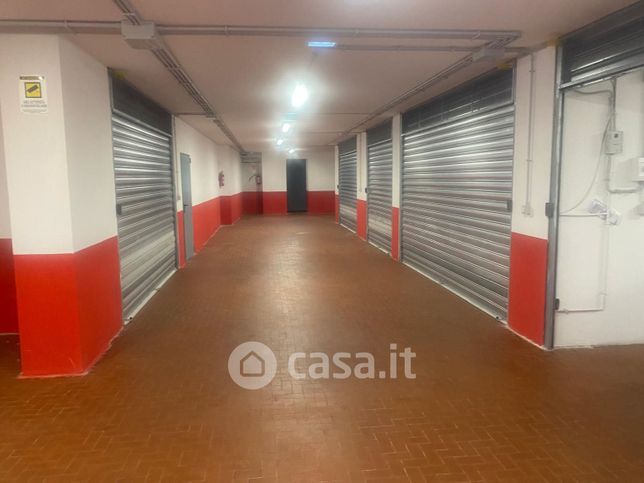 Box/posto auto in residenziale in Via Marino Laziale 52