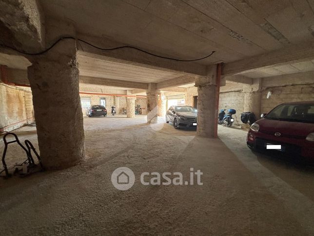 Garage/posto auto in residenziale in Via Attilio Zuccagnini Orlandini 24