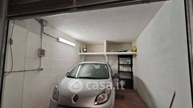 Garage/posto auto in residenziale in Via Cardinale Garampi 150