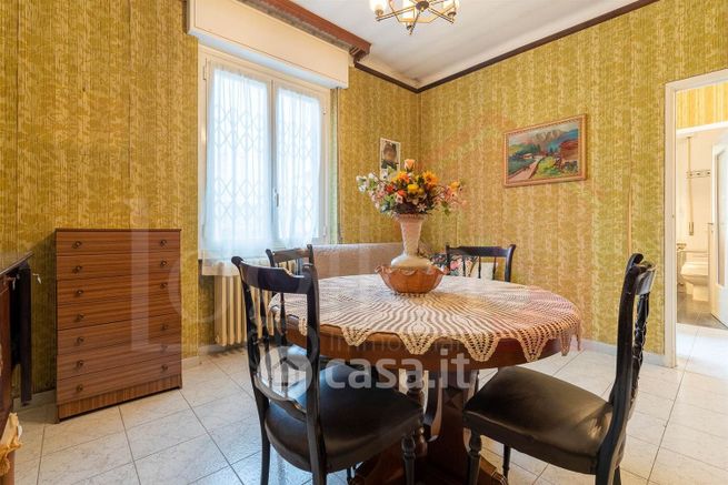 Villa in residenziale in 