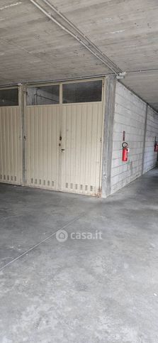 Box/posto auto in residenziale in Piazza Repubblica 7