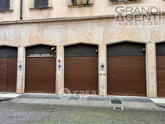 Garage/posto auto in residenziale in Via Leoncino