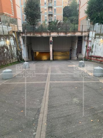 Garage/posto auto in residenziale in Via Monte Cervialto 77