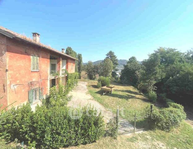 Casa bi/trifamiliare in residenziale in Cascina Campu Inferiore