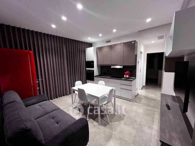 Appartamento in residenziale in Via Felice Cavallotti 76