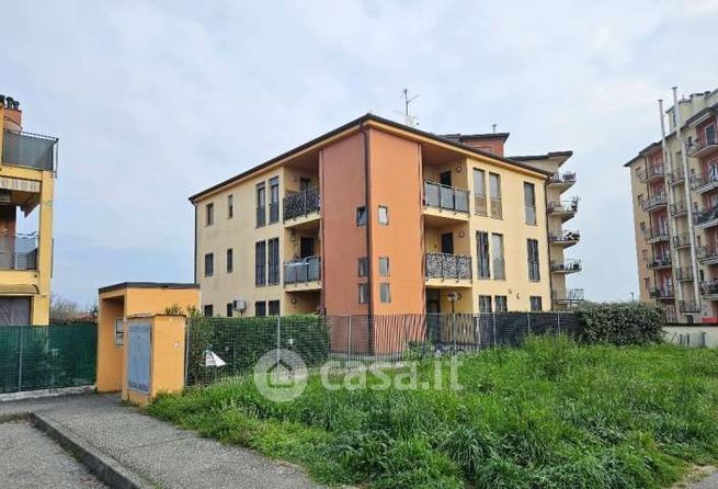 Appartamento in residenziale in Via Sondrio 4