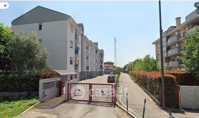 Appartamento in residenziale in Via Trieste 207