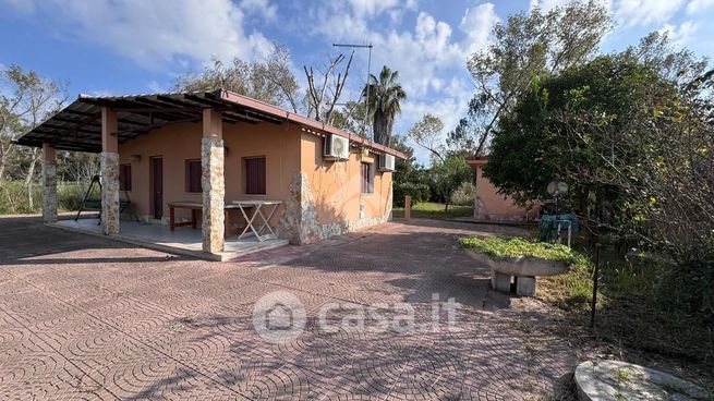 Casa indipendente in residenziale in Strada del Bottero 235