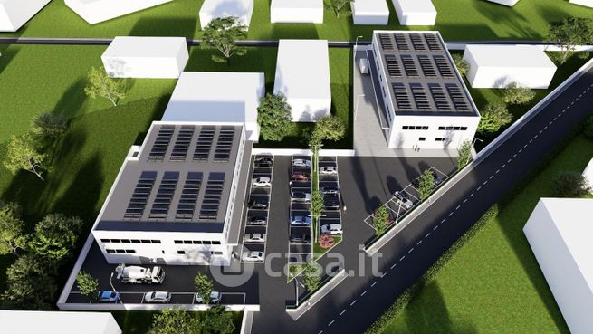 Capannone in commerciale in Via Variante 7 bis 15