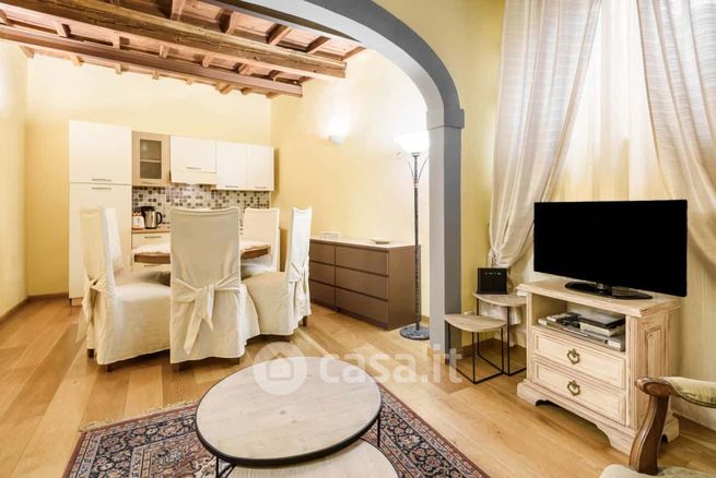 Appartamento in residenziale in Via dell'Anguillara 7