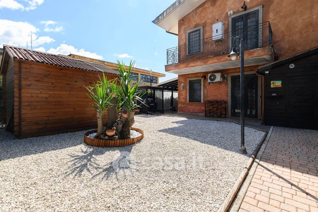 Appartamento in residenziale in Via Socrate 38