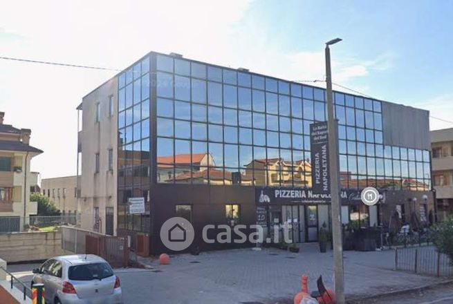 Ufficio in commerciale in Via Giustino Fortunato 58