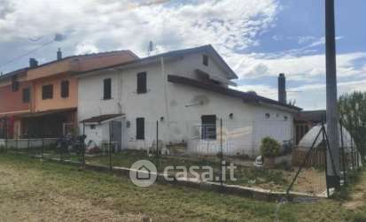 Casa indipendente in residenziale in Via di Campo 80