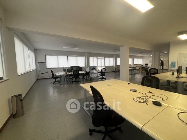 Ufficio in commerciale in Contrada Cutura 5