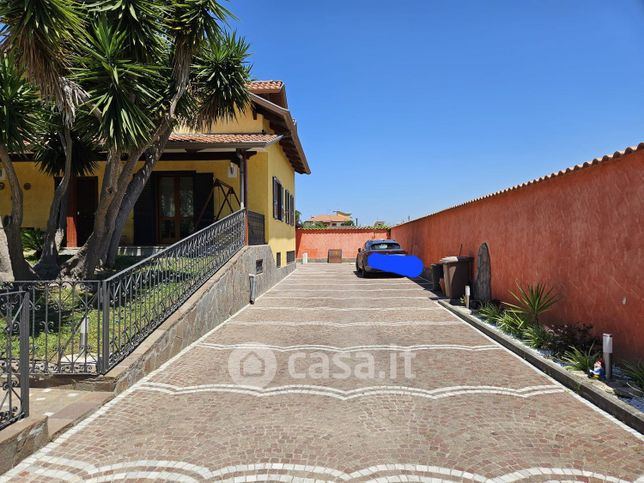 Villa in residenziale in Via Ripuaria