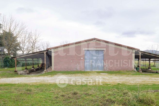 Capannone in commerciale in Via delle Settestrade 194