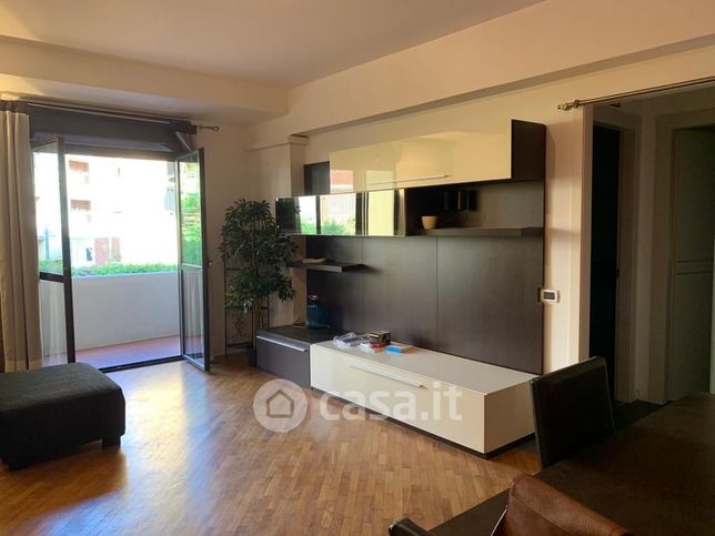 Appartamento in residenziale in Via Carnazza 73