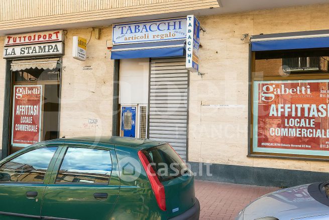 Attivitã /licenza (con o senza mura) in commerciale in Via Sestriere 37
