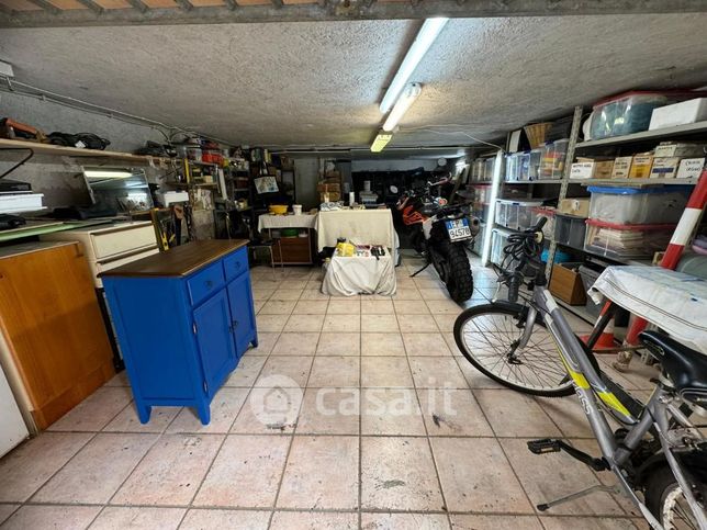 Garage/posto auto in residenziale in Via delle Baleniere 57