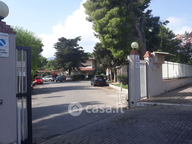 Appartamento in residenziale in Viale dell'Olimpo 18