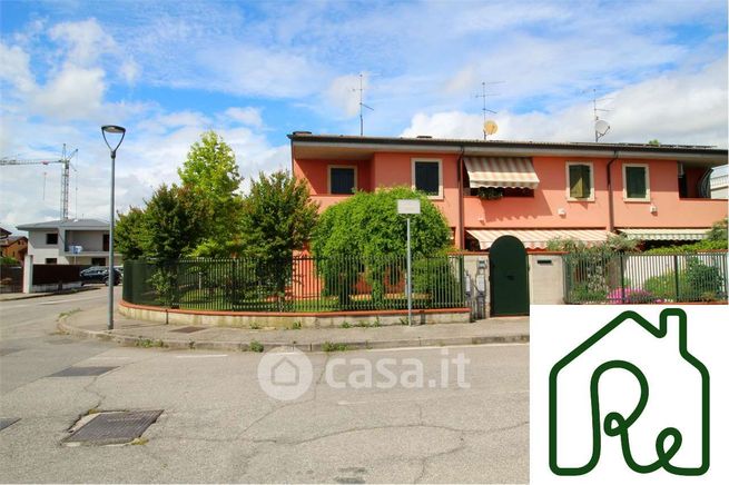 Villetta a schiera in residenziale in 