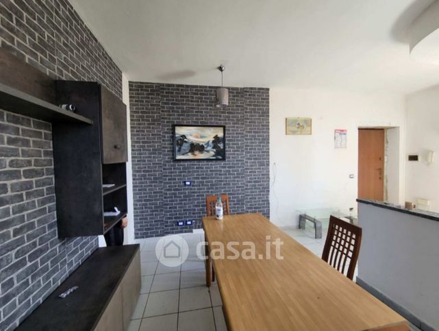 Appartamento in residenziale in Via Monte Santo 25