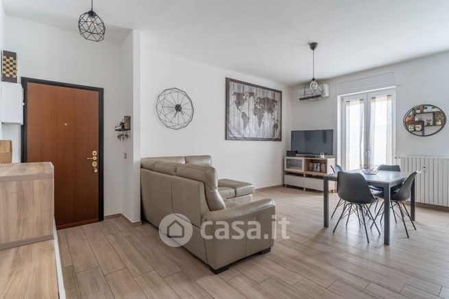 Appartamento in residenziale in Via Imperia 19