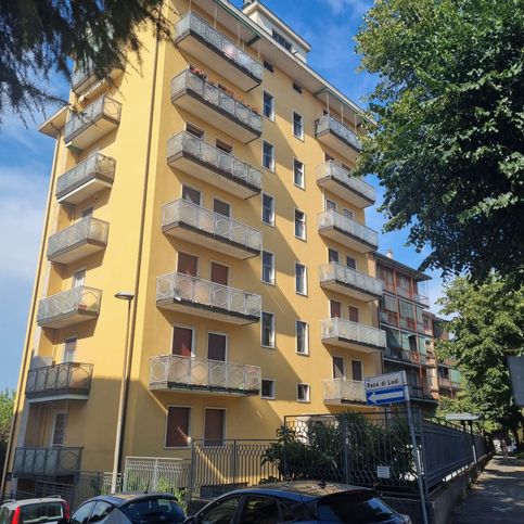 Appartamento in residenziale in Via San Bassiano 42