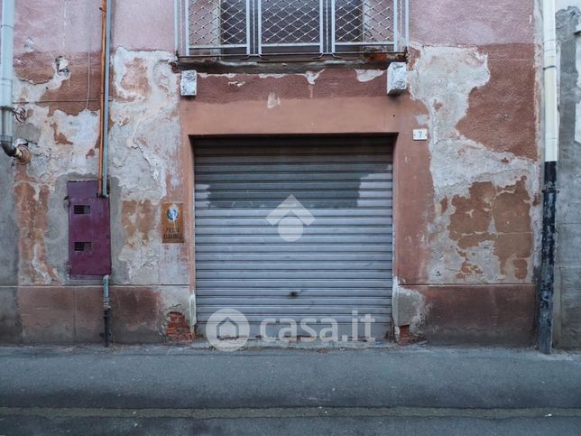 Garage/posto auto in residenziale in Via Giovanni Calza 5