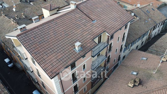Appartamento in residenziale in Via Anastasio Calvi 12