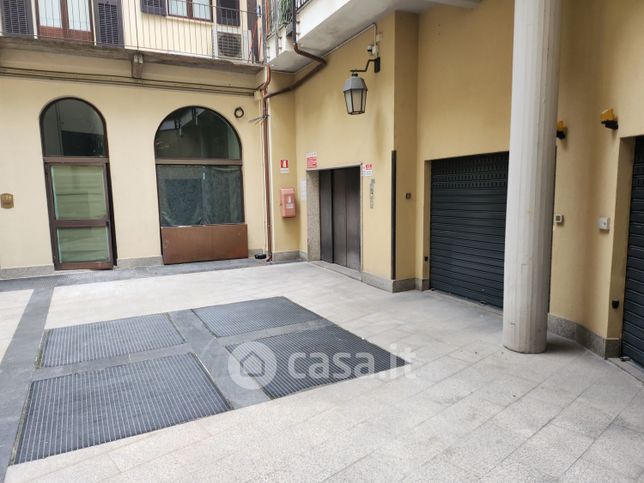 Box/posto auto in residenziale in Piazza Borromeo