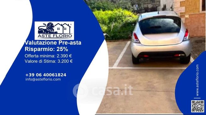 Box/posto auto in residenziale in Via Eugenio Sanna 1