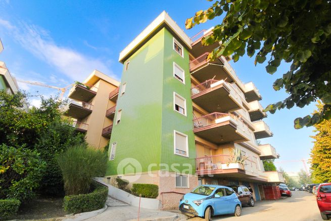 Appartamento in residenziale in Via Cona 4