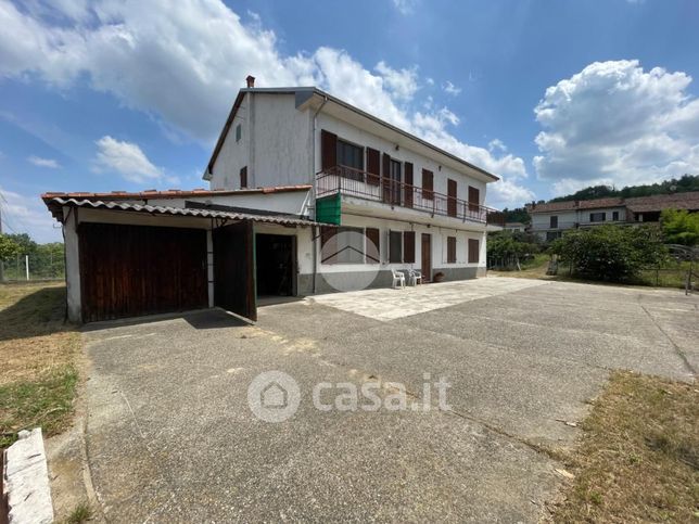 Casa indipendente in residenziale in Frazione Morona 7